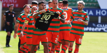 Corendon Alanyaspor evinde farka koştu