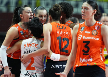 Eczacıbaşı Dynavit seriyi eşitledi