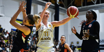 Fenerbahçe Alagöz Holding seriyi 2-0 yaptı