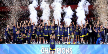 Fenerbahçe Alagöz Holding, üst üste ikinci kez Euroleague şampiyonu