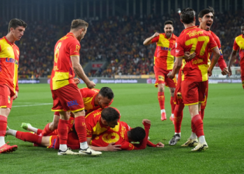 Göztepe 3 puanı 3 golle aldı