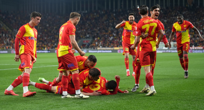 Göztepe 3 puanı 3 golle aldı