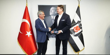 Hasan Arat, Fernando Santos’a veda etti