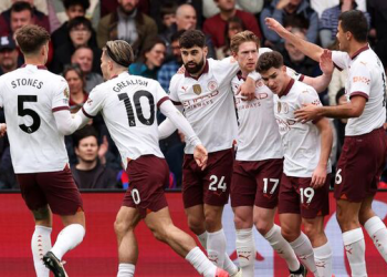 Manchester City zirve takibini sürdürdü!