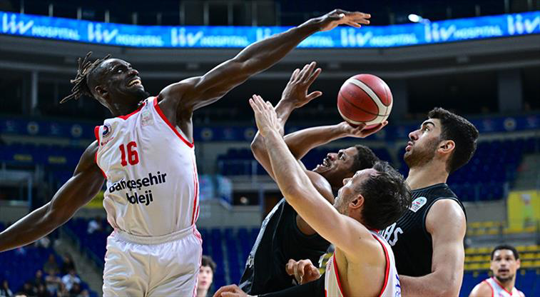 Nefes kesen maçta kazanan Bahçeşehir Koleji