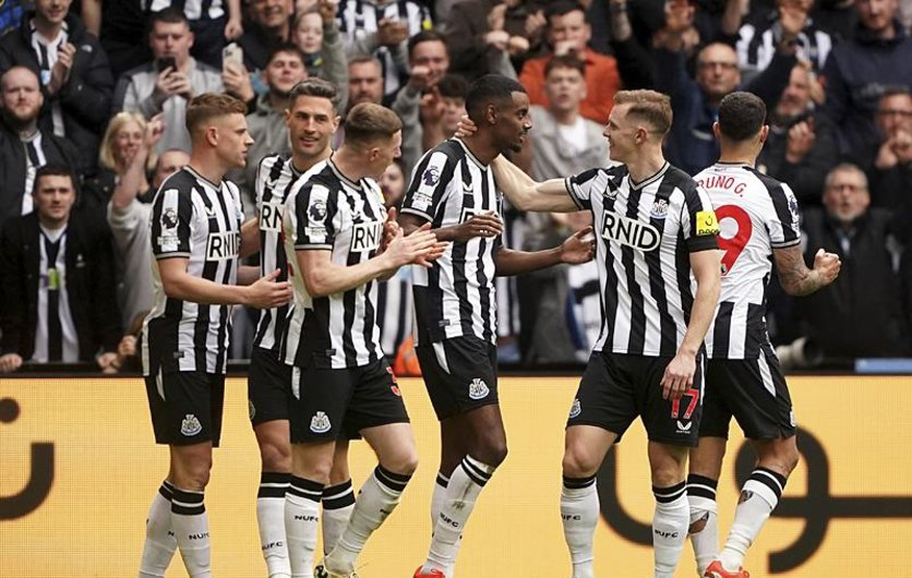 Newcastle United evinde Tottenham’ı farklı geçti
