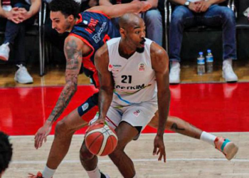 Aliağa Petkimspor evinde play-off biletini kaptı