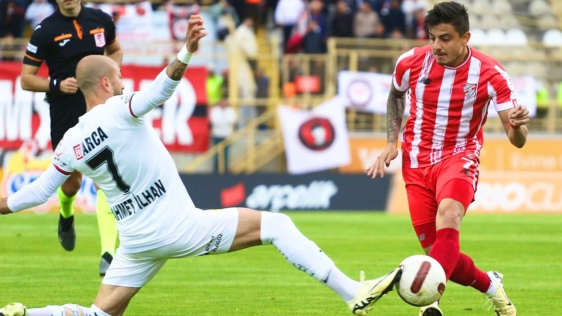 Boluspor 90+3’te attı, play-off’a tutundu!