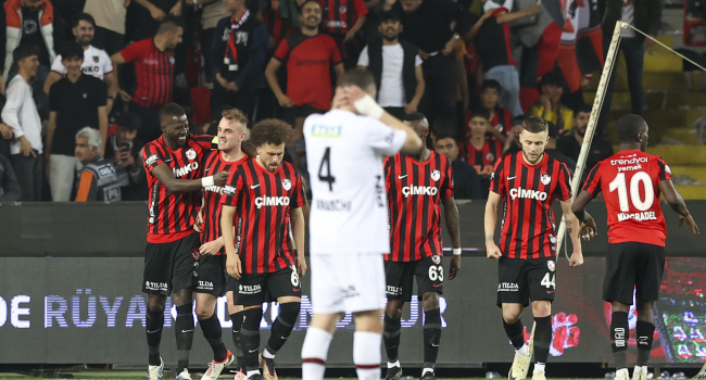 VavaCars Fatih Karagümrük, Trendyol Süper Lig’e veda etti