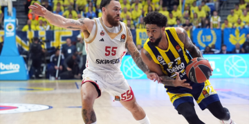 Fenerbahçe Beko evinde Monaco’yu devirdi, avantajı kaptı!