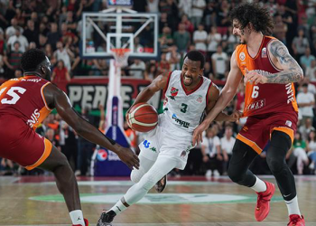 Pınar Karşıyaka evinde farklı kazandı, son yarı finalist oldu