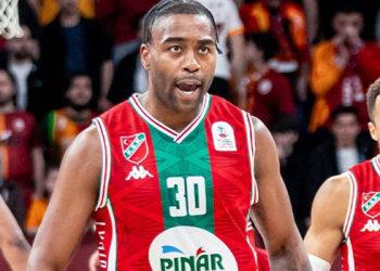 Pınar Karşıyaka seriyi eşitledi