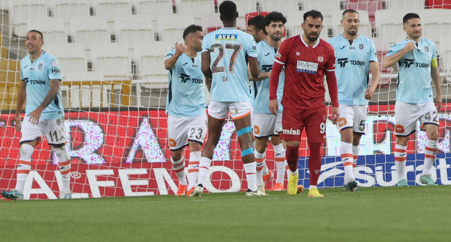 RAMS Başakşehir, EMS Yapı Sivasspor deplasmanında tek golle kazandı