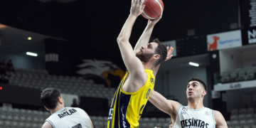 Fenerbahçe Beko deplasmanda Beşiktaş Emlakjet’i yendi! Finalde Anadolu Efes’in rakibi oldu