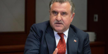 Bakan Bak’tan Merih’e tam destek