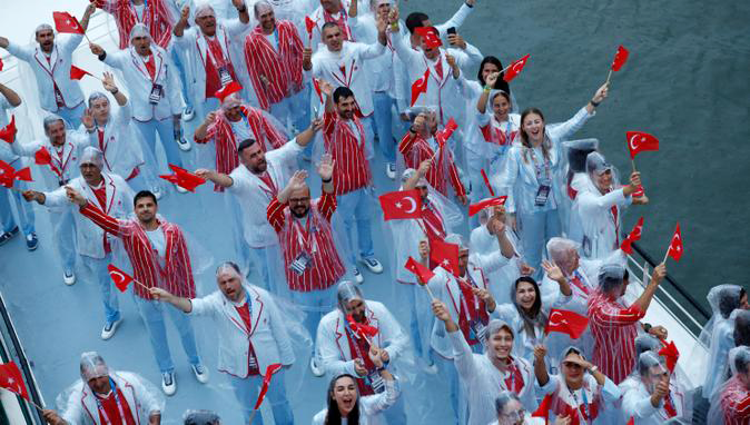 Paris 2024 Olimpiyat Oyunları törenle açıldı