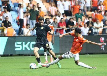 Adanaspor, lige galibiyetle başladı