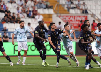 Kasımpaşa üstünlüğünü koruyamadı