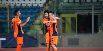 RAMS Başakşehir farklı kazanarak tur atladı!