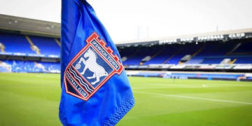 Ünlü şarkıcı Premier Ligi kulübünden hisse aldı