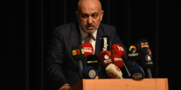 “Aday olmayacağım” diyen Ali Çamlı, tekrar Kayserispor başkanı oldu