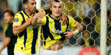 Fenerbahçe, UEFA Avrupa Ligi’ne galibiyetle başladı