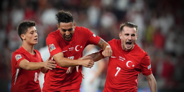 Kerem Aktürkoğlu, Portekiz spor basınında manşetlerde!