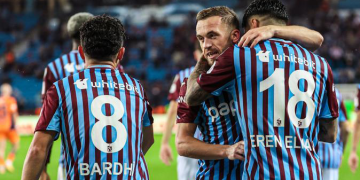 Trabzonspor, Başakşehir karşısında uzatmalarda kazandı