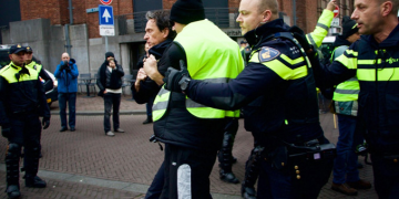 Galatasaray maçı öncesi gerginlik: Polis müdahale etti