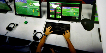 Trabzonspor – Fenerbahçe derbisinin VAR kayıtları açıklandı