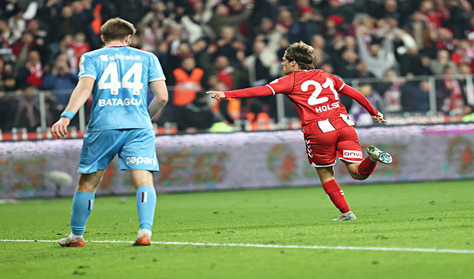 Samsunspor-Trabzonspor maçındaki 82 taraftara yasal işlem başlatıldı