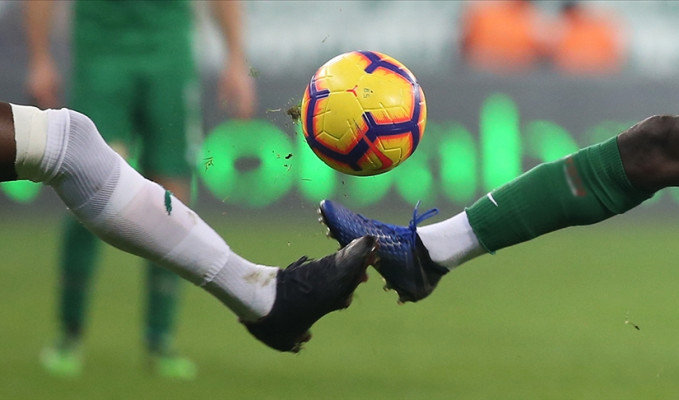 Türk futbolu uluslararası transferlere ne kadar harcadı?