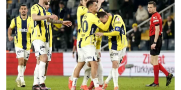 Fenerbahçe, Erzurumspor’u 5-0 yendi