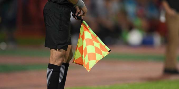 Futbolda radikal değişim! Ofsayt kuralı değişecek