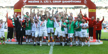 Bursaspor 3. Lig şampiyonluğunu kutladı