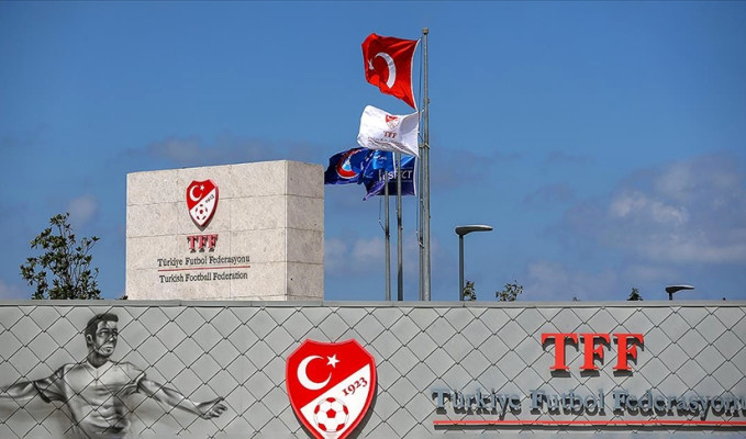 Fenerbahçe’nin yardımcı antrenörlerinin cezalarına ‘Tahkim’ onayı