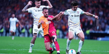 Lider Galatasaray, Eyüpspor deplasmanında