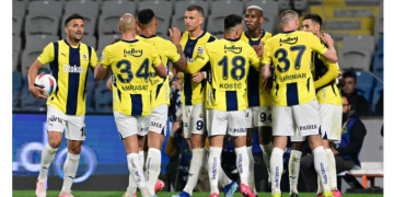 Fenerbahçe deplasmanda Başakşehir’i rahat geçti