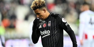 Gedson’a lazer tutan Fenerbahçeli taraftar gözaltına alındı