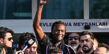 Beşiktaş Tammy Abraham’ı kadrosuna kattı