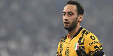 Hakan Çalhanoğlu’ndan kulüp başkanı ve kaptana yanıt: Saygı tek taraflı değildir