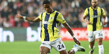 Oosterwolde 2028’e kadar Fenerbahçe’de