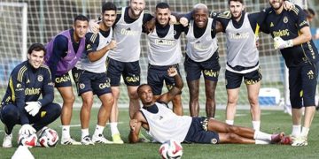 Derbi öncesi son hazırlık: Fenerbahçe kampta