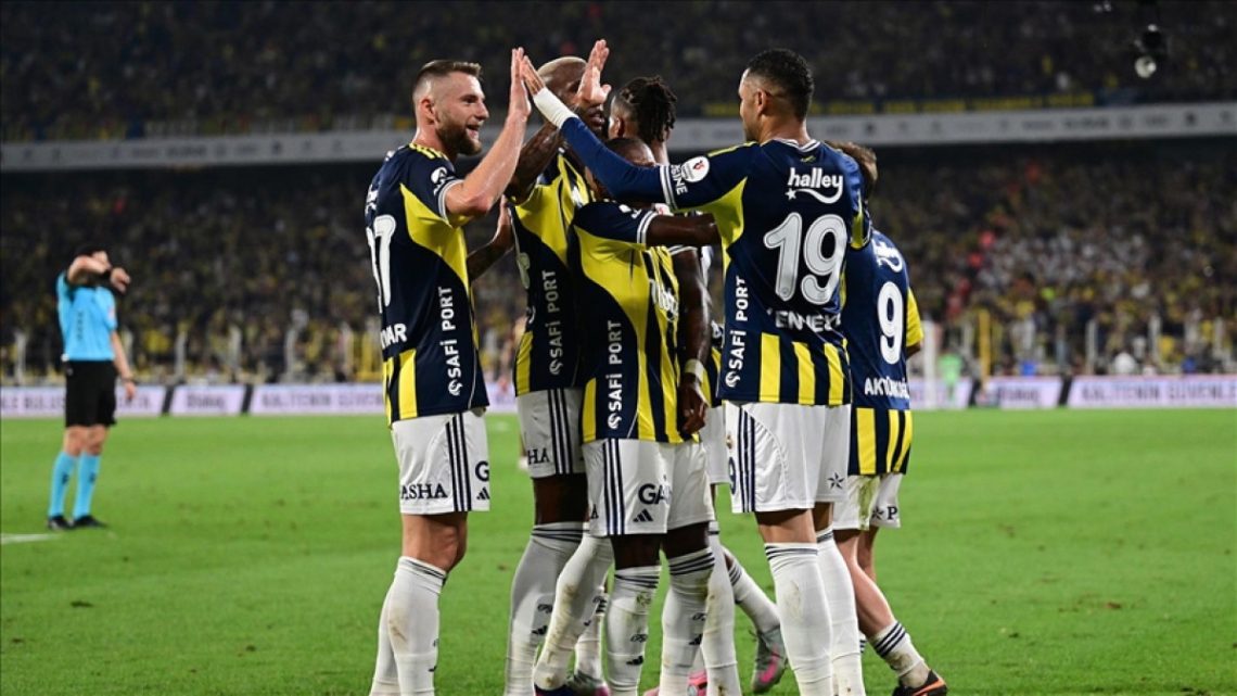 Fenerbahçe erteleme maçında Alanyaspor’u ağırlayacak