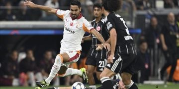 Galatasaray, Şampiyonlar Ligi’ne Eintracht Frankfurt mağlubiyetiyle başladı