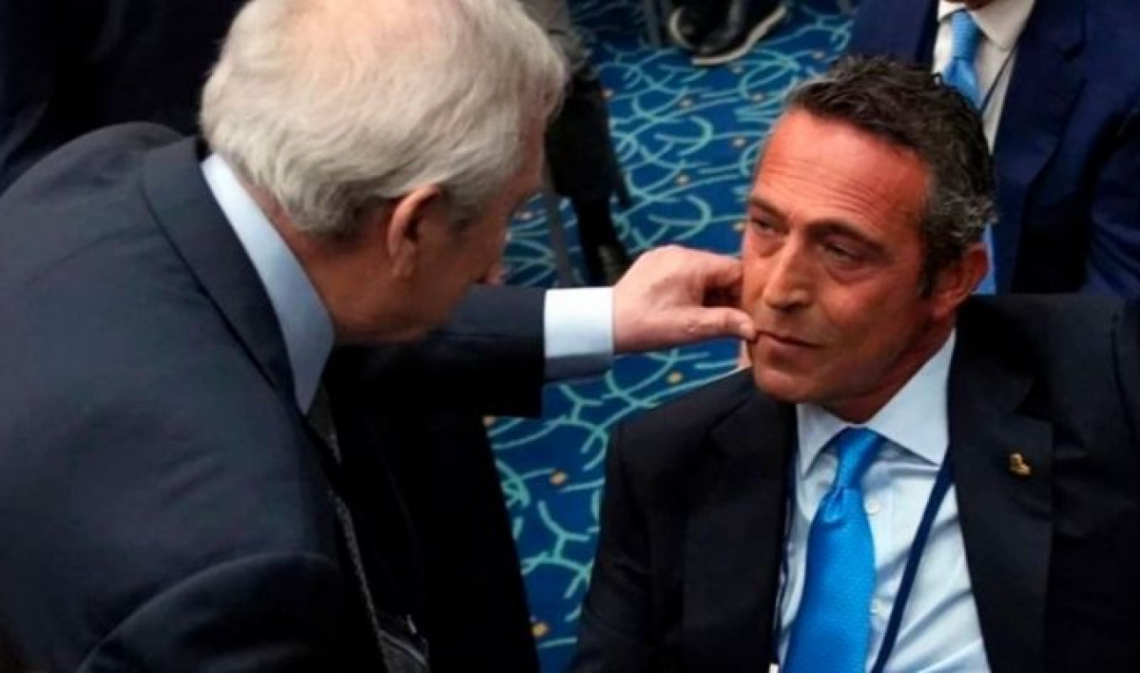 Fenerbahçe’de flaş kare: Aziz Yıldırım Ali Koç’tan makas aldı