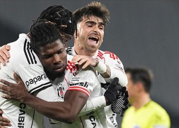Beşiktaş deplasmanda Fatih Karagümrük’ü 2-0 mağlup etti
