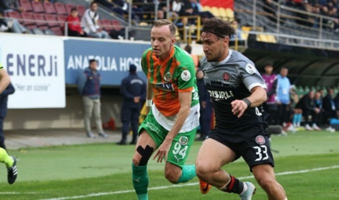 Fatih Karagümrük’te toplu istifa!